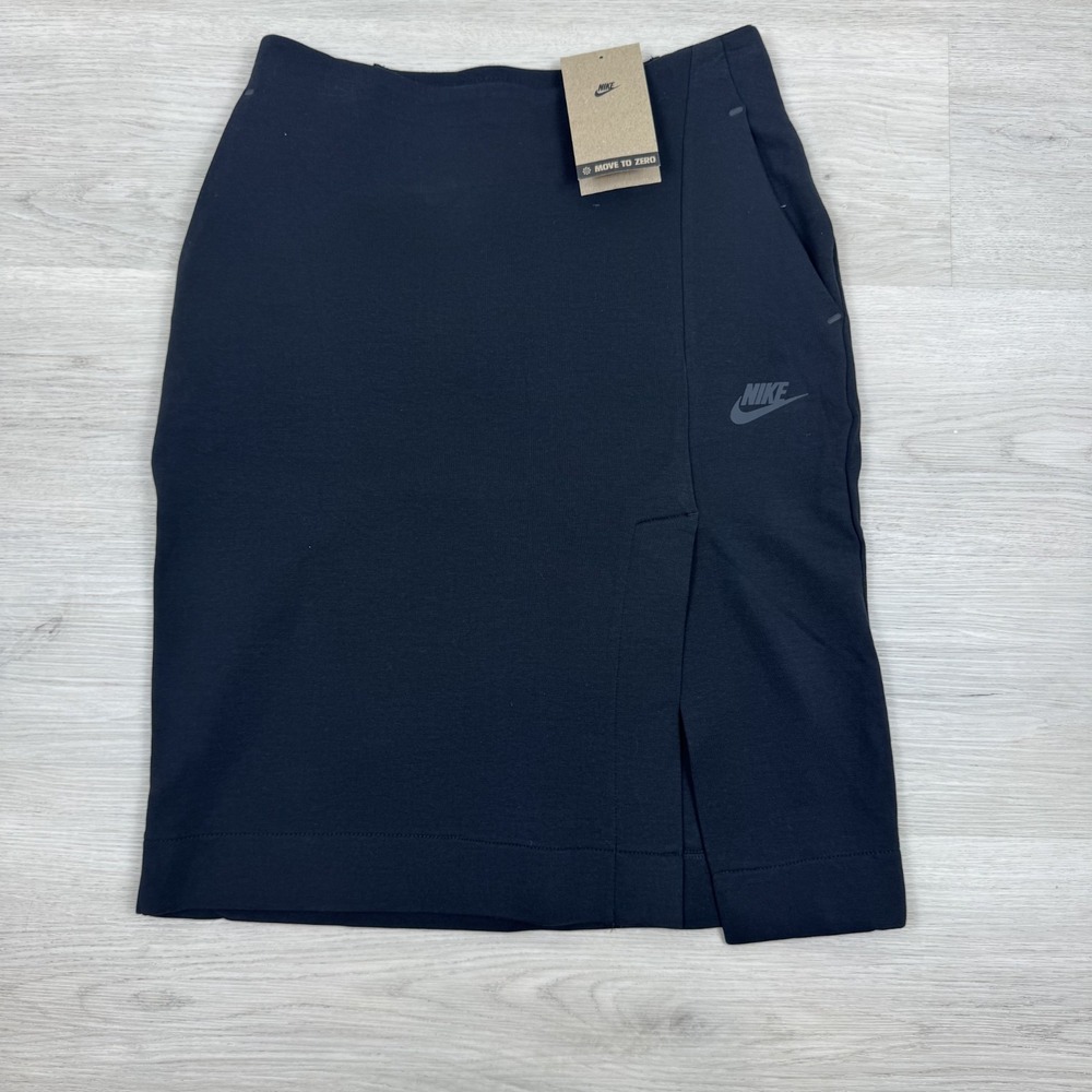 Nike Sportswear Tech Fleece Skirt Womens Small Black IM6181 010 $125